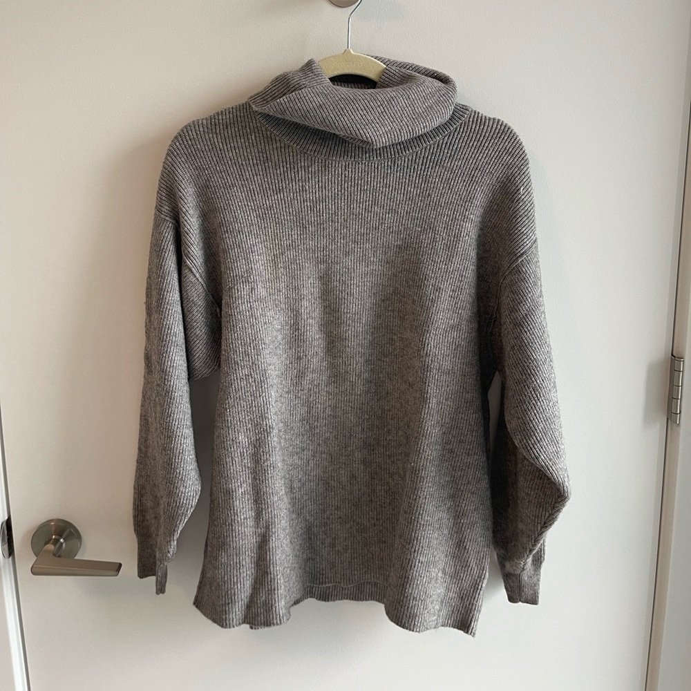 Free People Gray Ribbed Knit Sweater